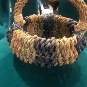 Handwoven Two-Tone Straw Basket Tote